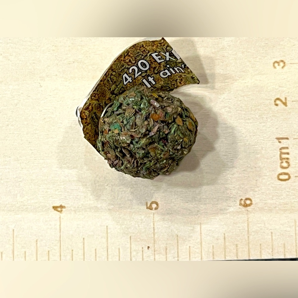 Herbal Ball pin